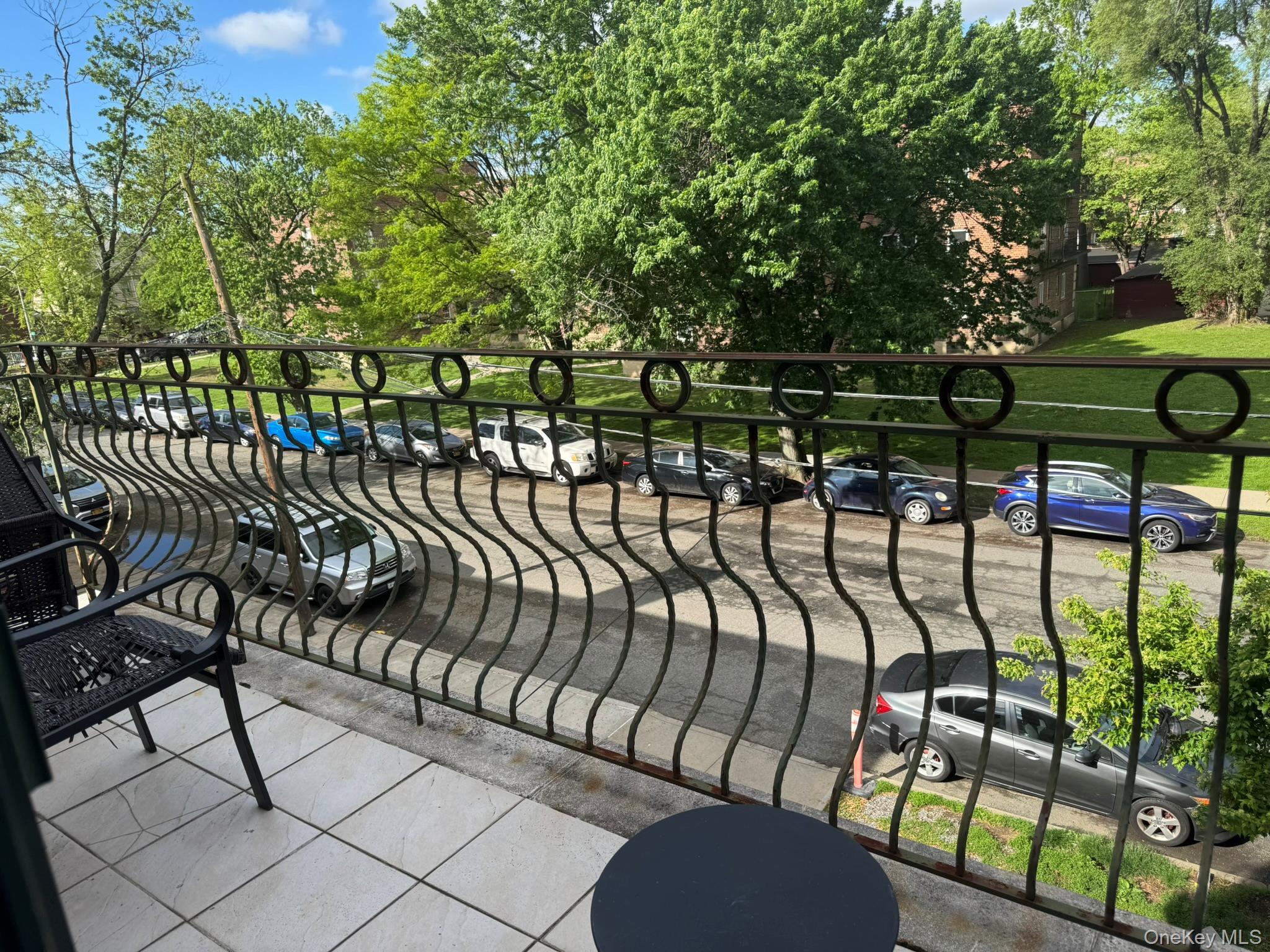 42-23 212 Street # 3C, Bayside, NY 11361