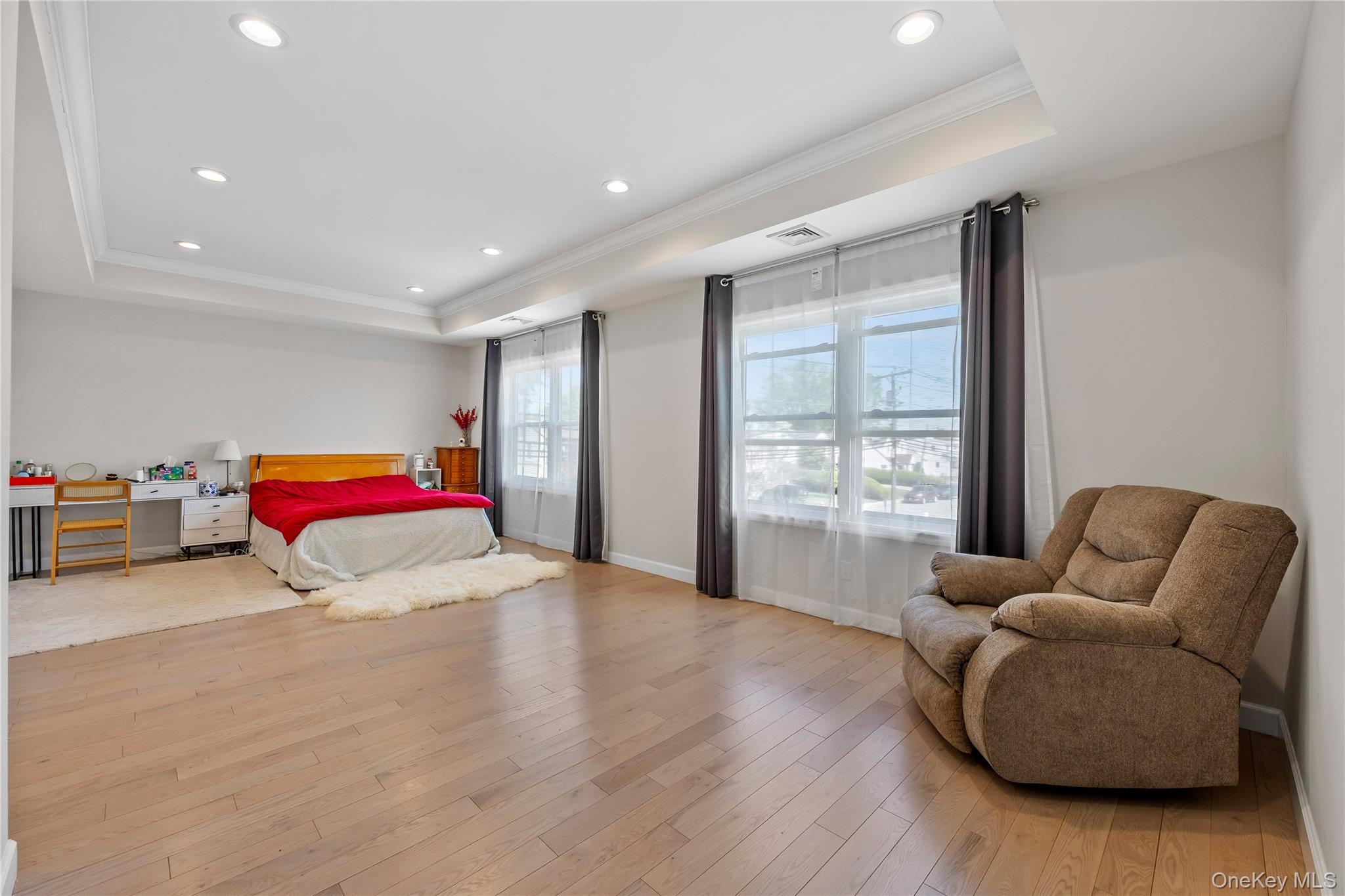 3875 South Street, Seaford, NY 11783