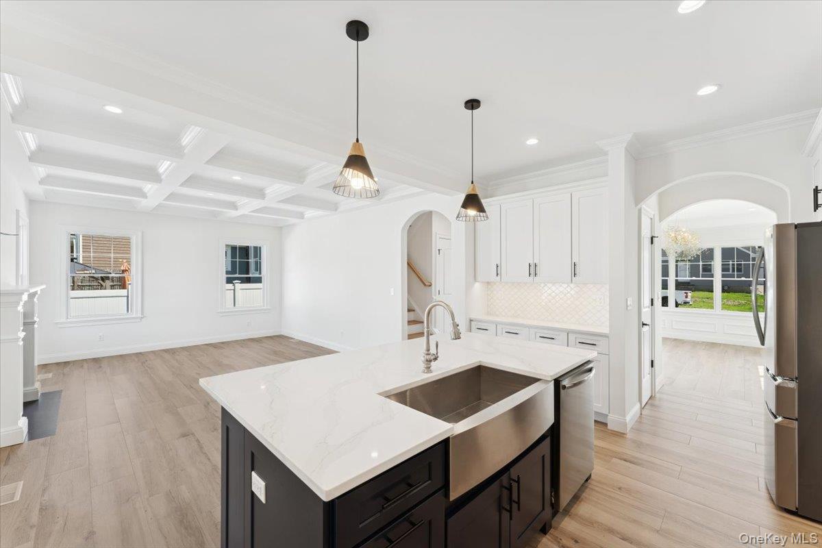 42 Second Street Extension, Glen Cove, NY 11542