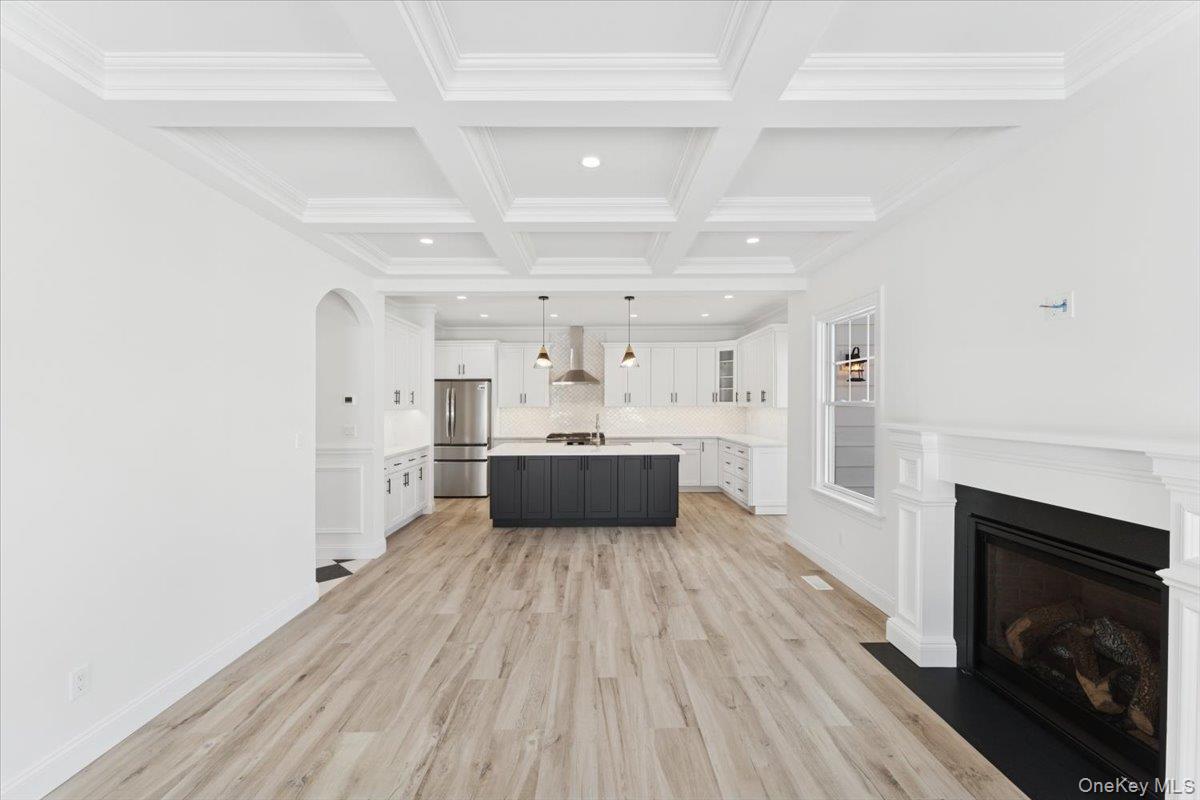 42 Second Street Extension, Glen Cove, NY 11542