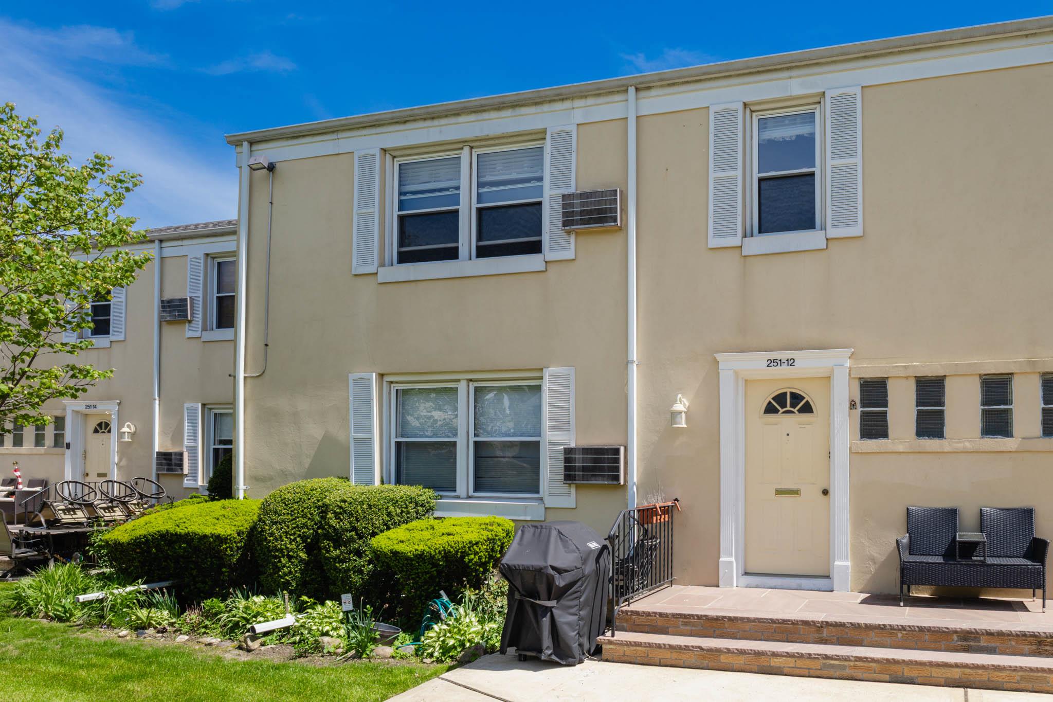 251-12 71st Rd # 29B, Bellerose, NY 11426