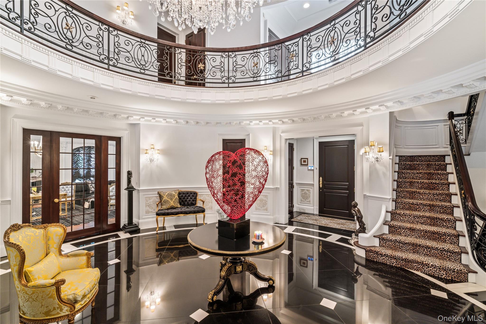 8 Vista Lane, Brookville, NY 11545