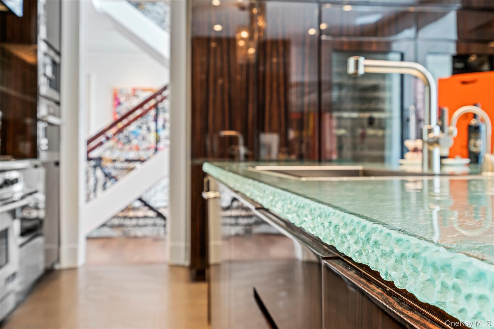 8 Vista Lane, Brookville, NY 11545