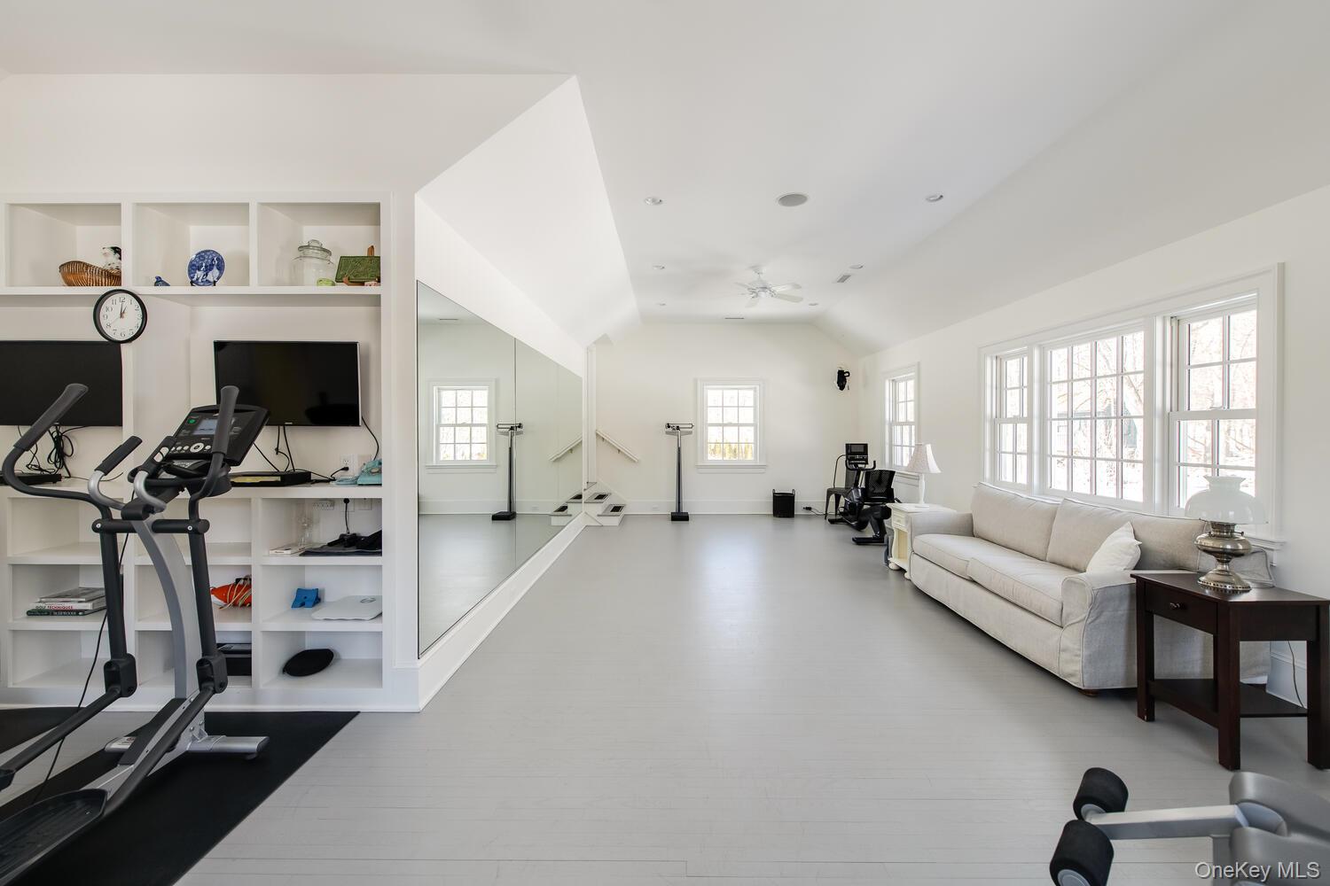 33 Pells Road, Rhinebeck, NY 12572