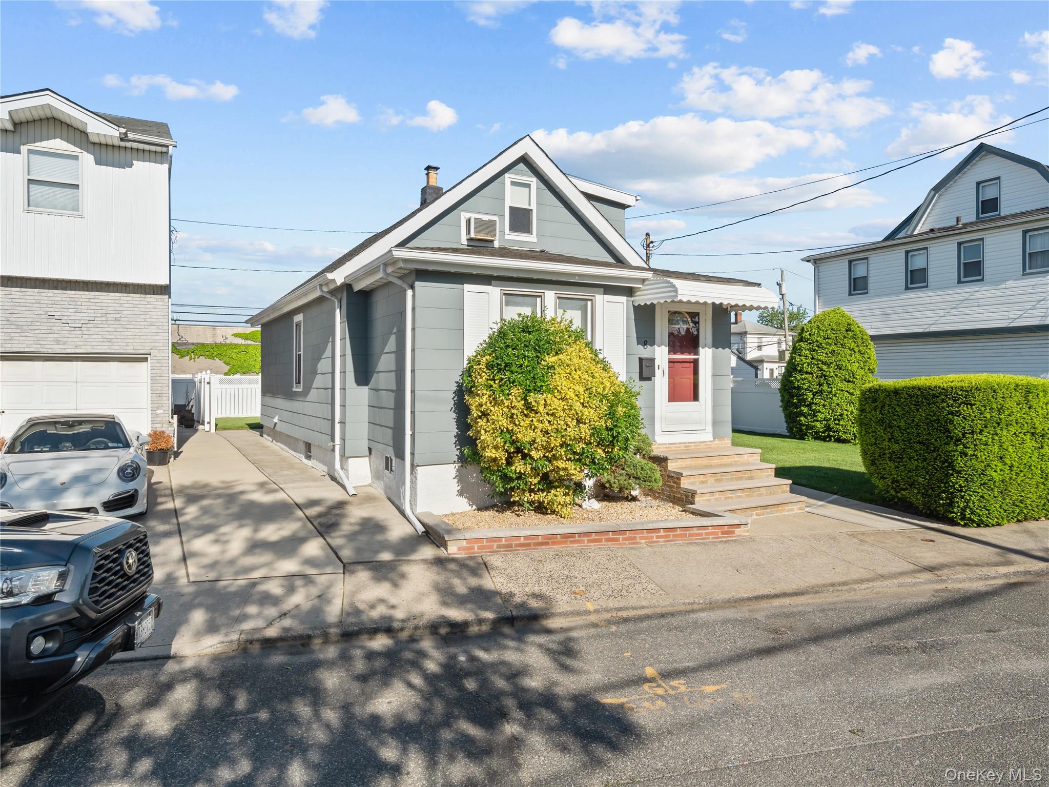 8 Savoy Avenue, Elmont, NY 11003