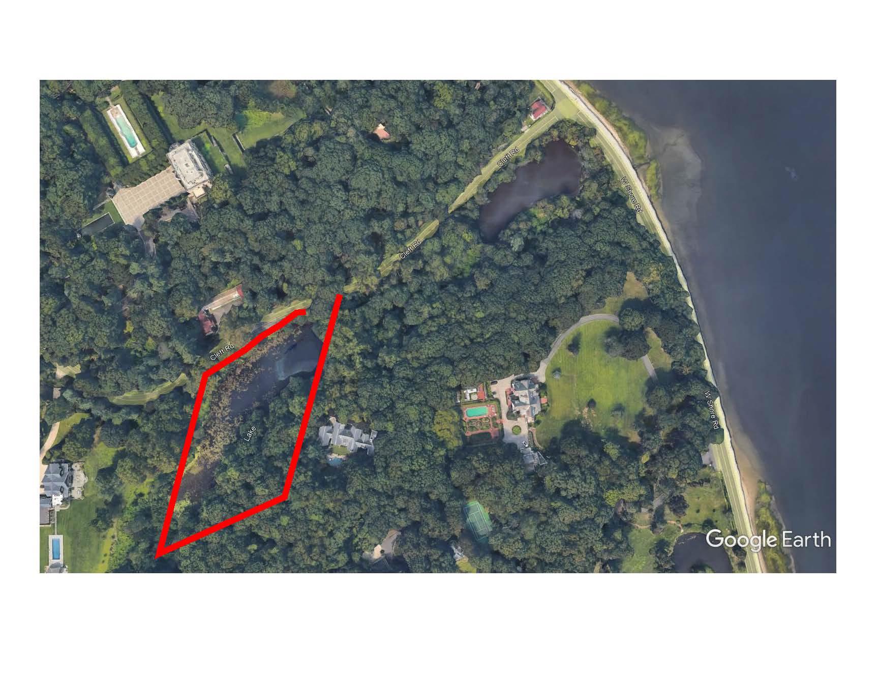 no numer Cleft Road, Mill Neck, NY 11765