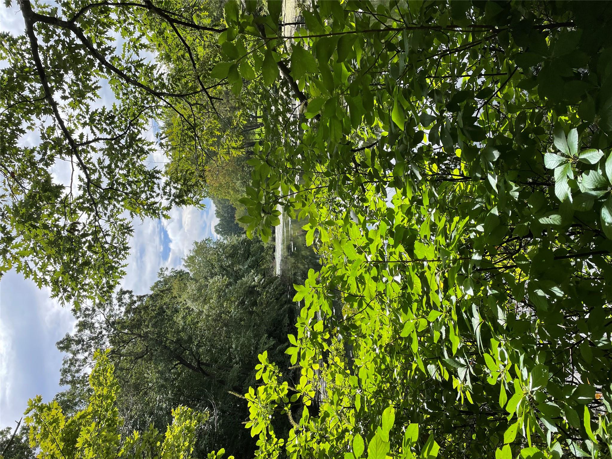 no numer Cleft Road, Mill Neck, NY 11765