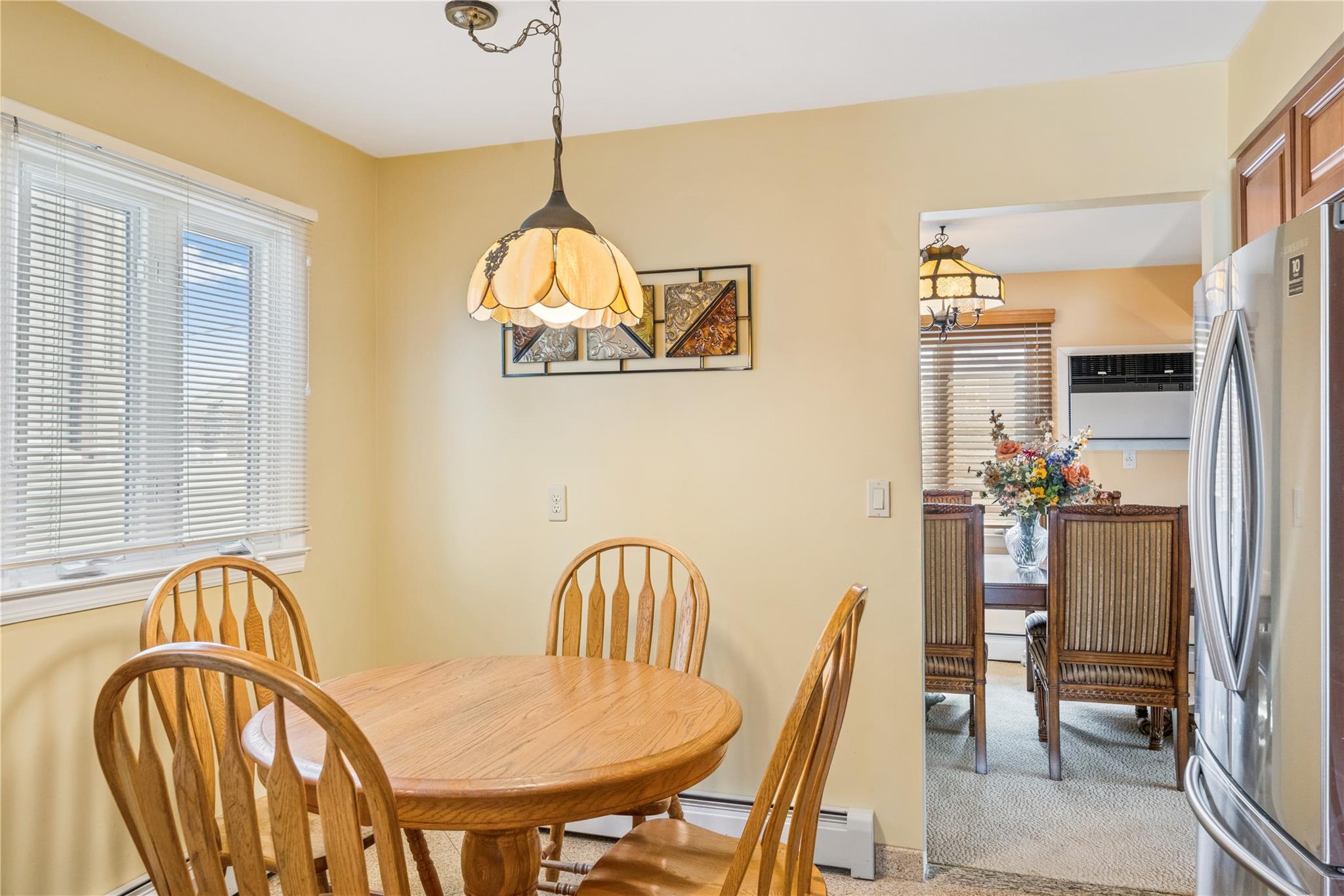 189 Pennsylvania Avenue, Island Park, NY 11558