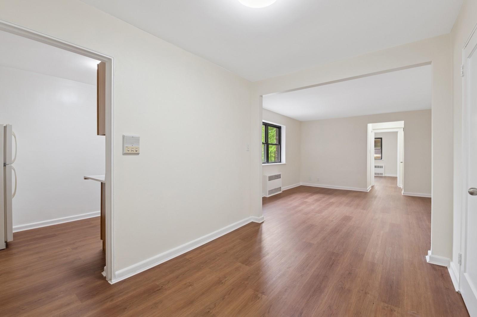 147-10 84 Rd # 2 K, Briarwood, NY 11435