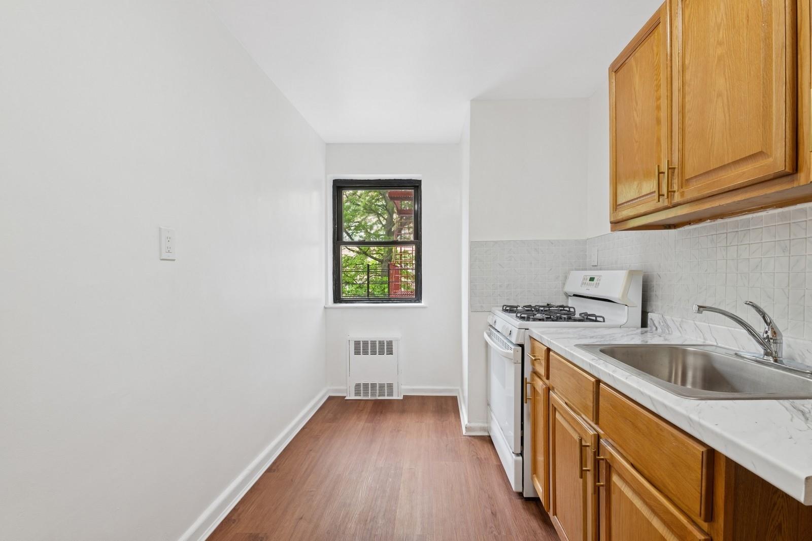 147-10 84 Rd # 2 K, Briarwood, NY 11435