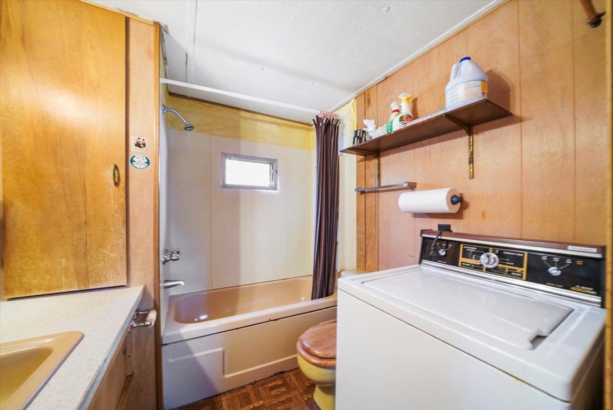 553 Roosa Gap Road, Bloomingburg, NY 12721