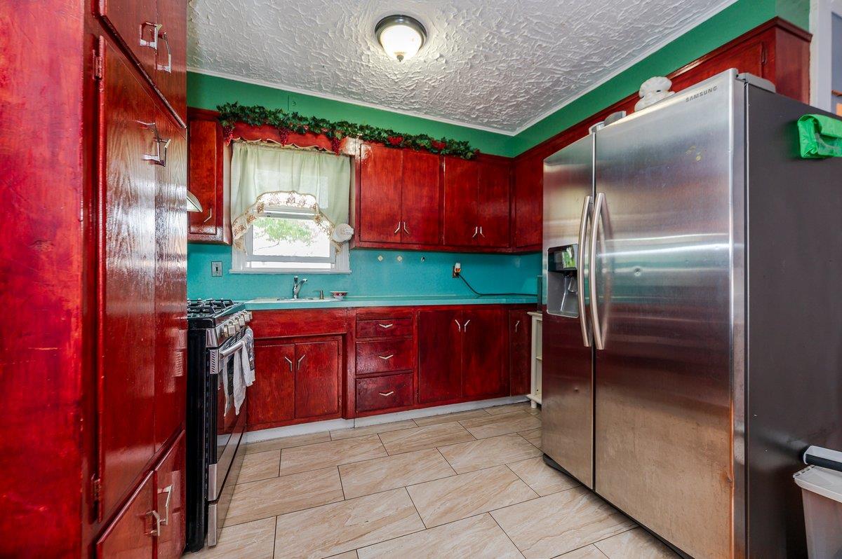 31 Thurman Street, Yonkers, NY 10701