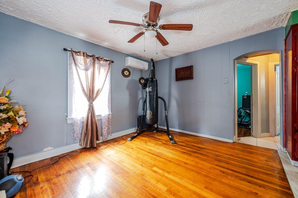 31 Thurman Street, Yonkers, NY 10701