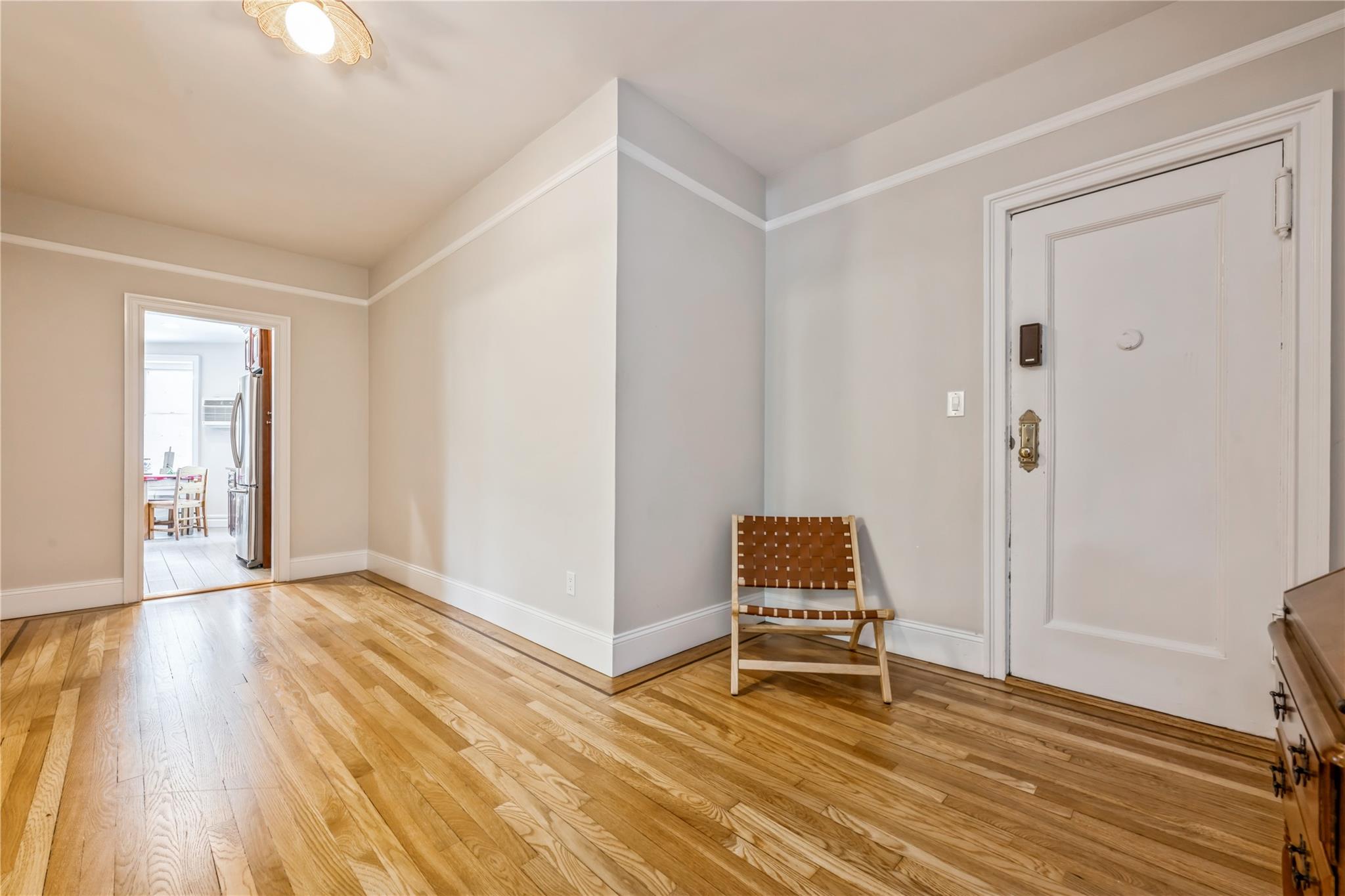 12 Hamilton Place # A-10, Garden City, NY 11530