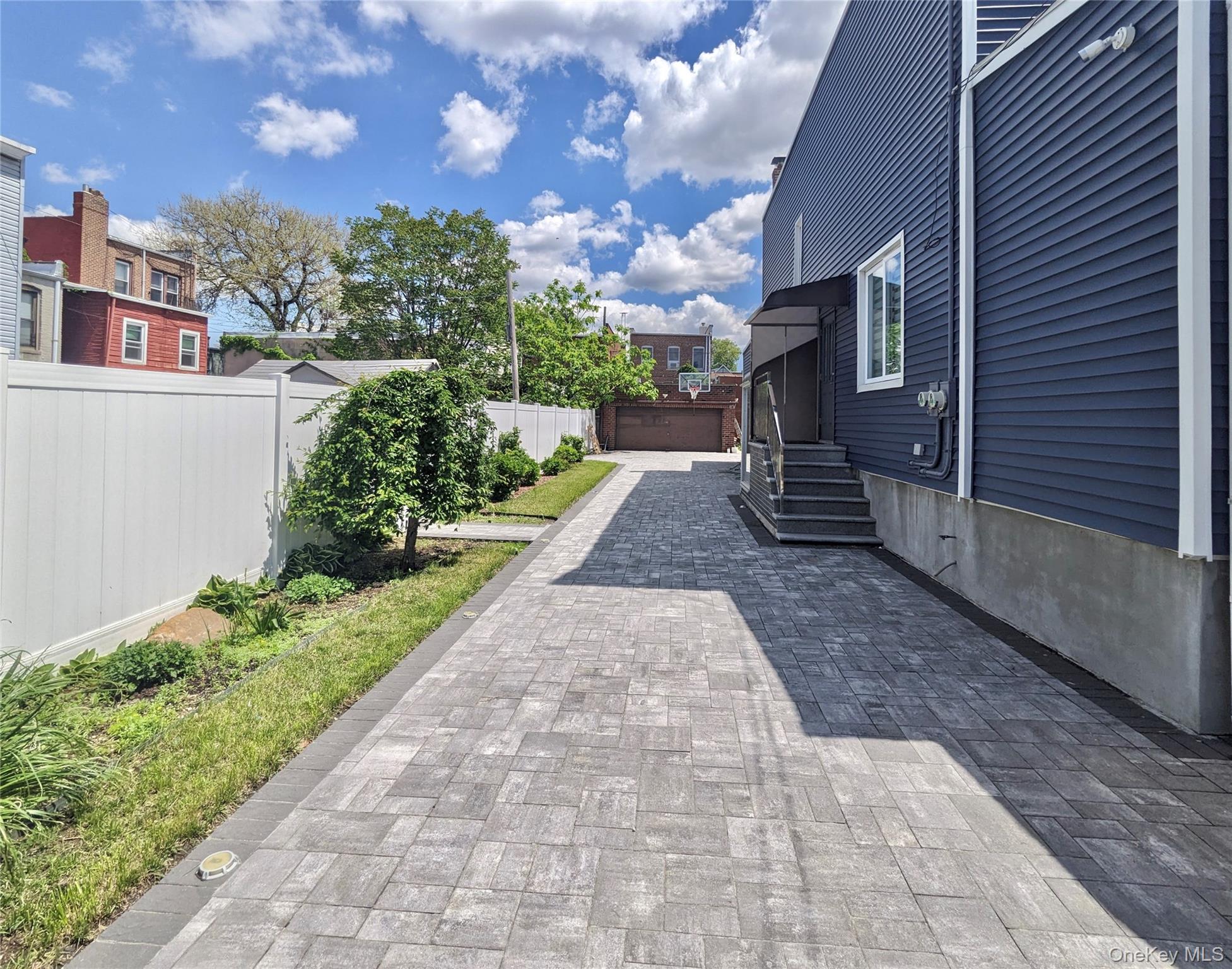 58-09 61 street, Maspeth, NY 11379