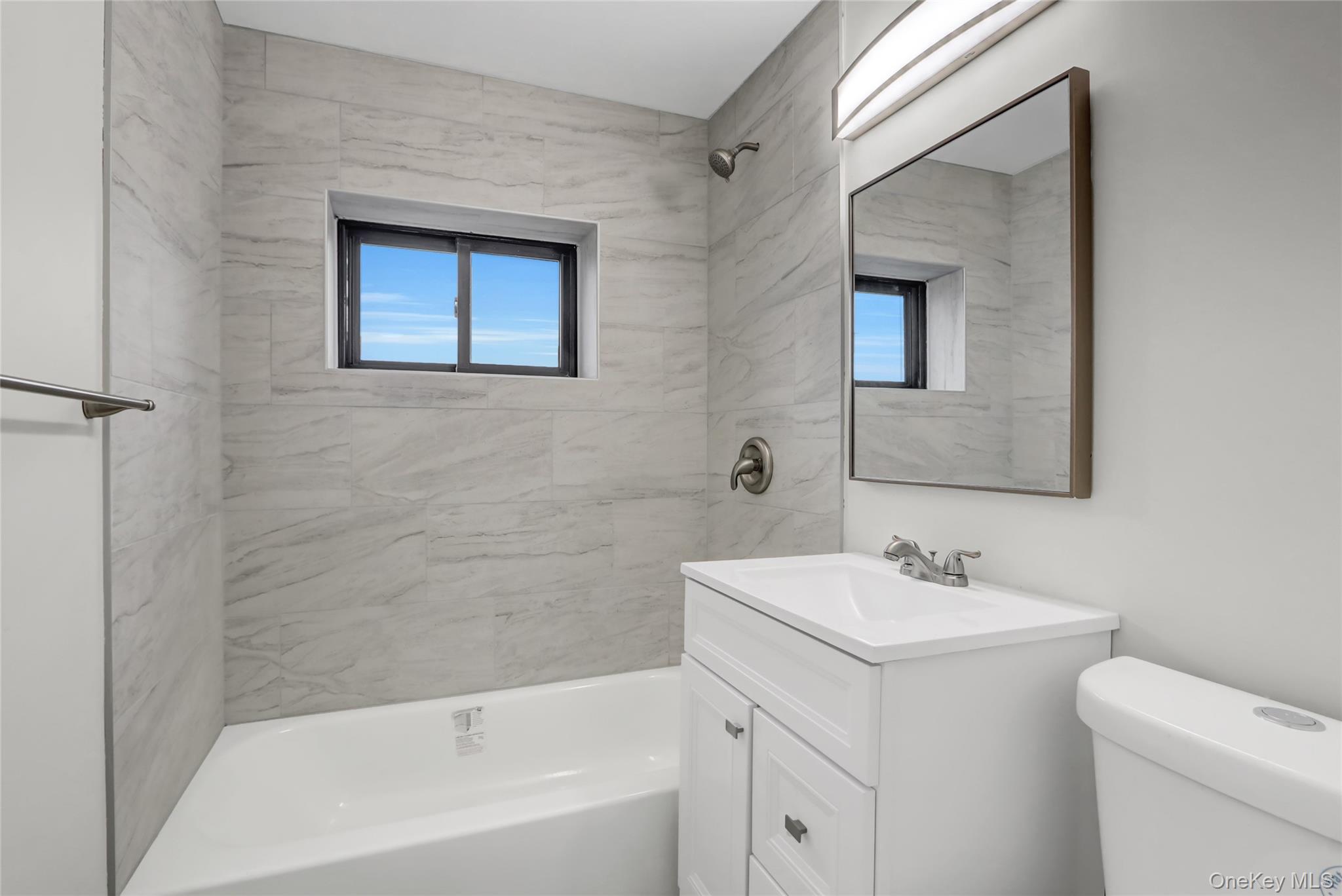 204-15 Foothill Avenue # B53, Hollis, NY 11423