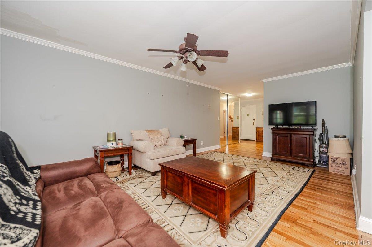 1215 E Broadway # A-13, Hewlett, NY 115578