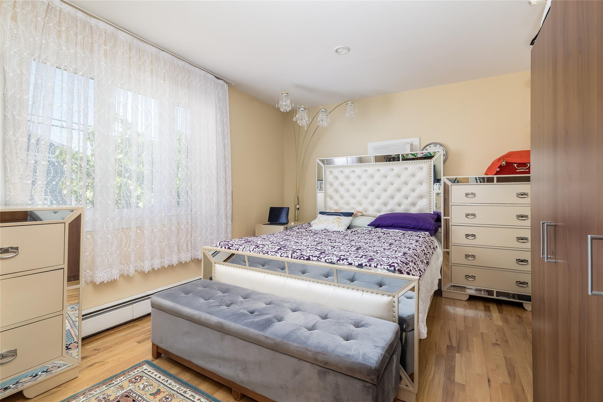 1 Varney Avenue, Huntington Station, NY 11746