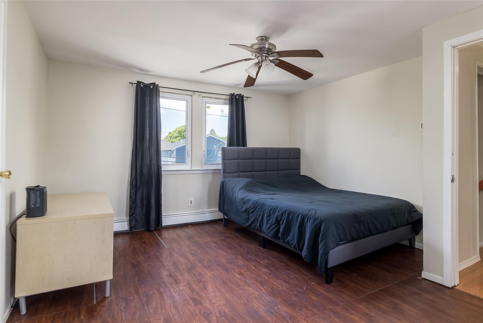 1 Varney Avenue, Huntington Station, NY 11746