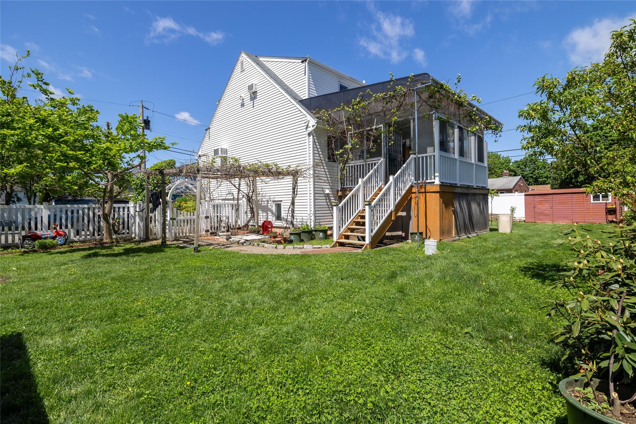 1 Varney Avenue, Huntington Station, NY 11746