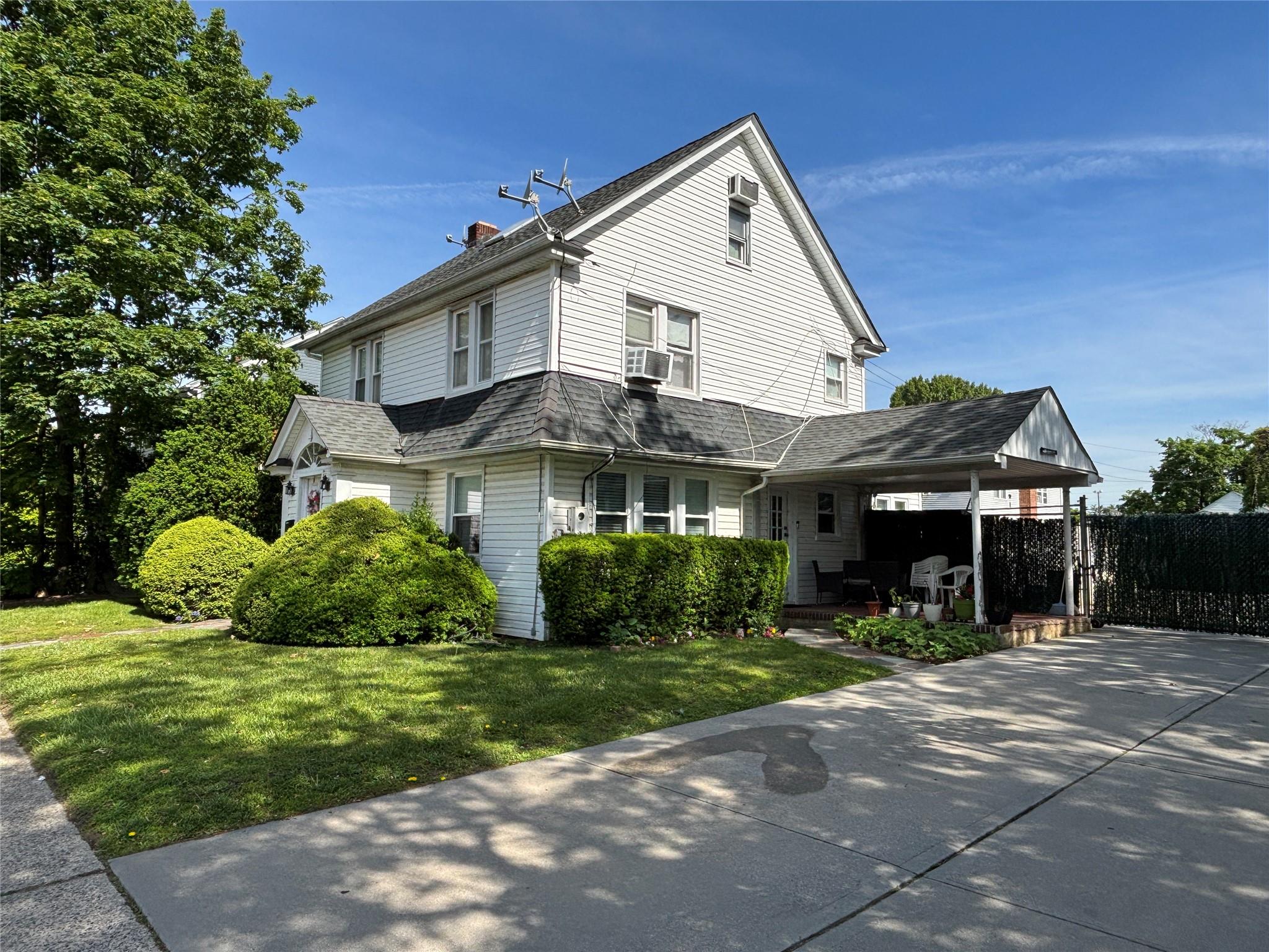 401 Merrick Road, Rockville Centre, NY 11570