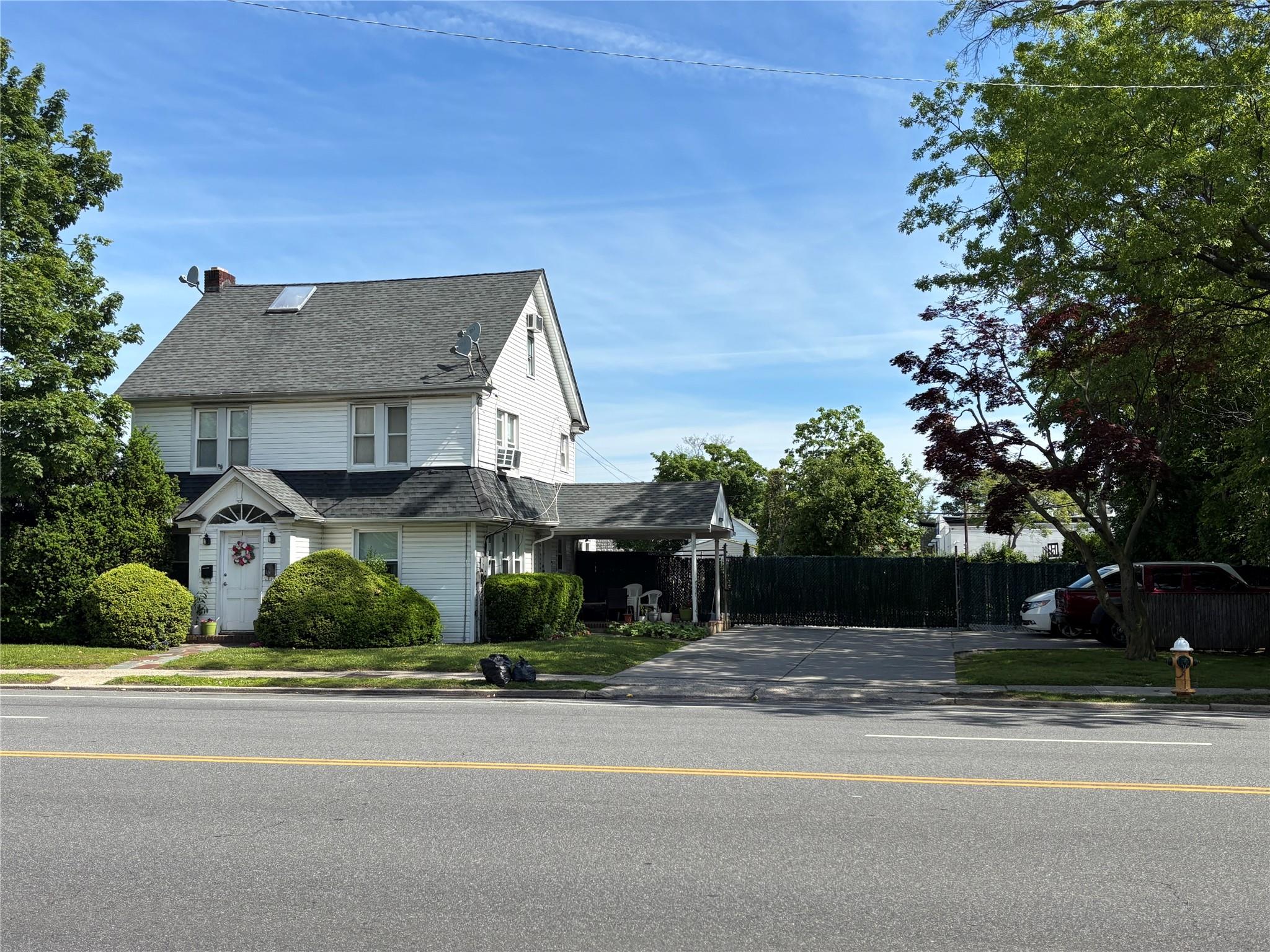 401 Merrick Road, Rockville Centre, NY 11570