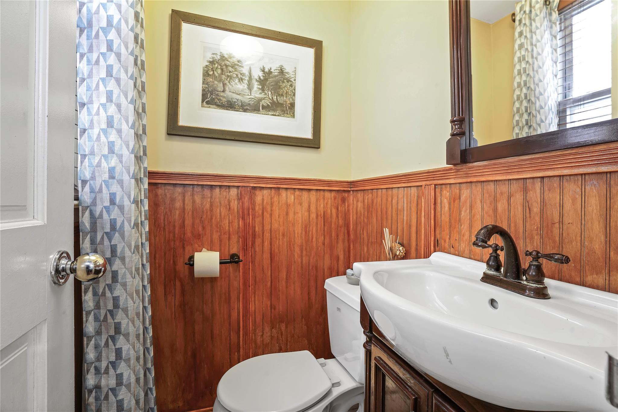 5911 Fresh Pond Road, Maspeth, NY 11378