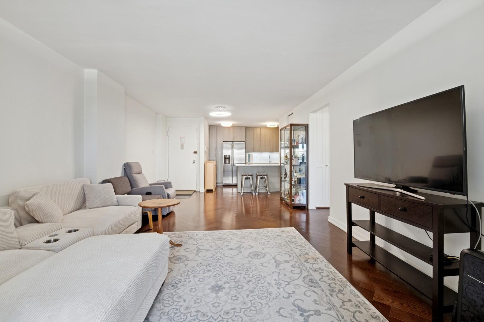 125-10 Queens Boulevard # 507, Kew Gardens, NY 11415