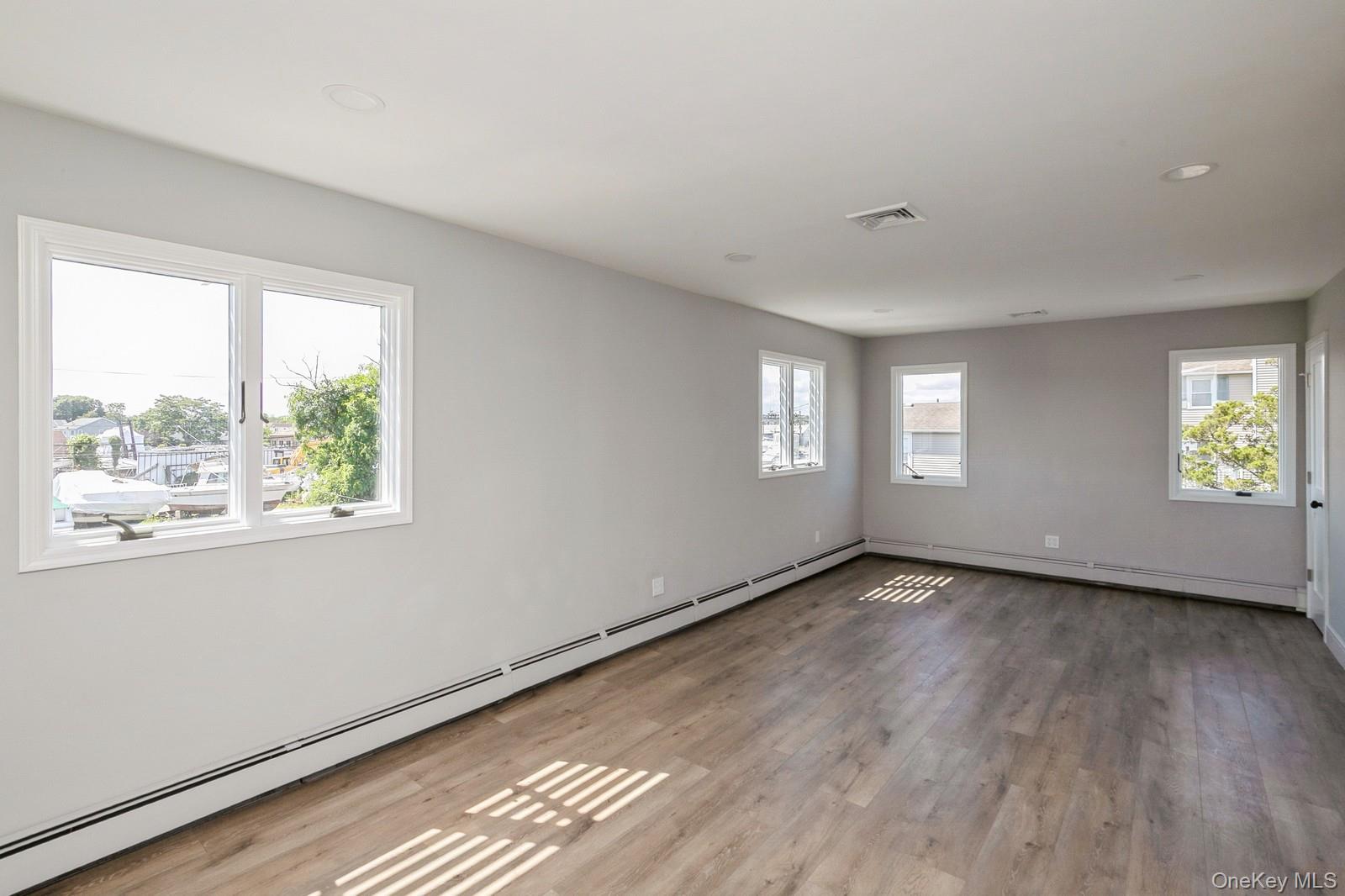 282 S Ketcham Avenue, Amityville, NY 11701