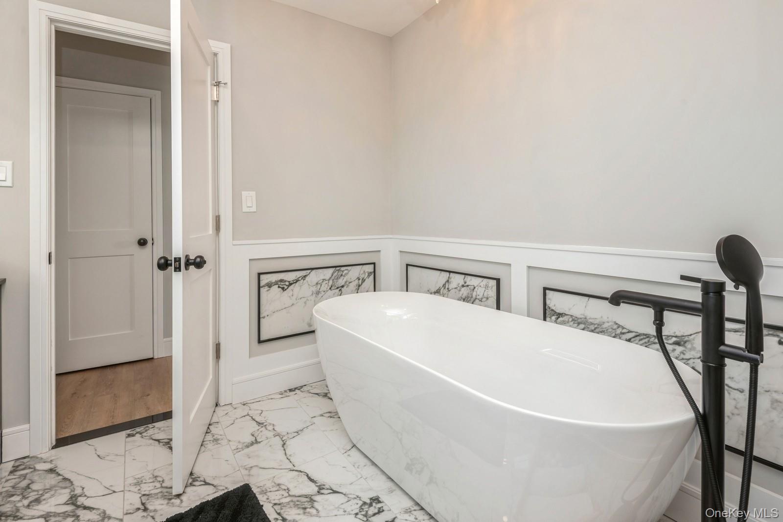 282 S Ketcham Avenue, Amityville, NY 11701