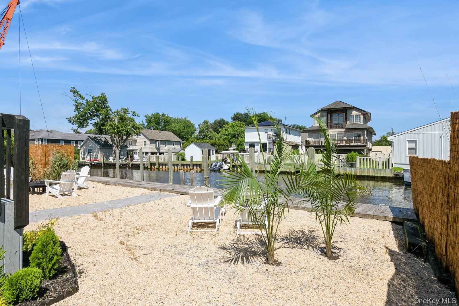 282 S Ketcham Avenue, Amityville, NY 11701