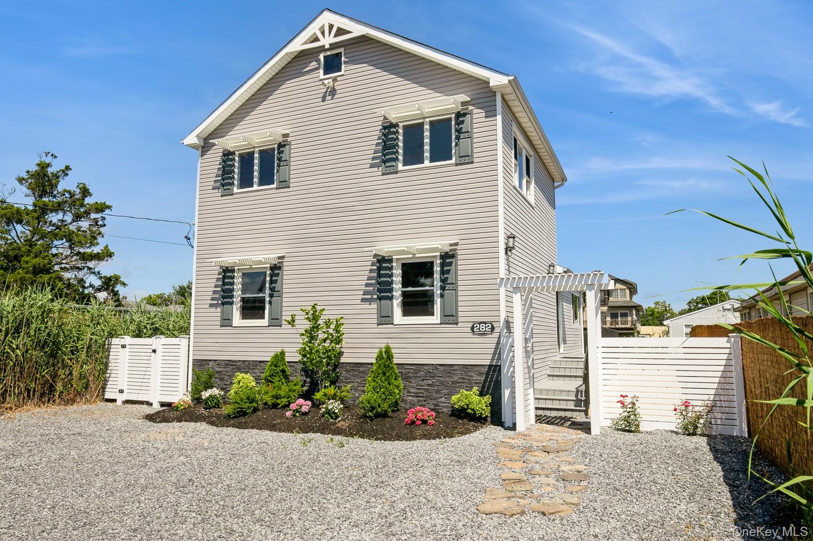 282 S Ketcham Avenue, Amityville, NY 11701