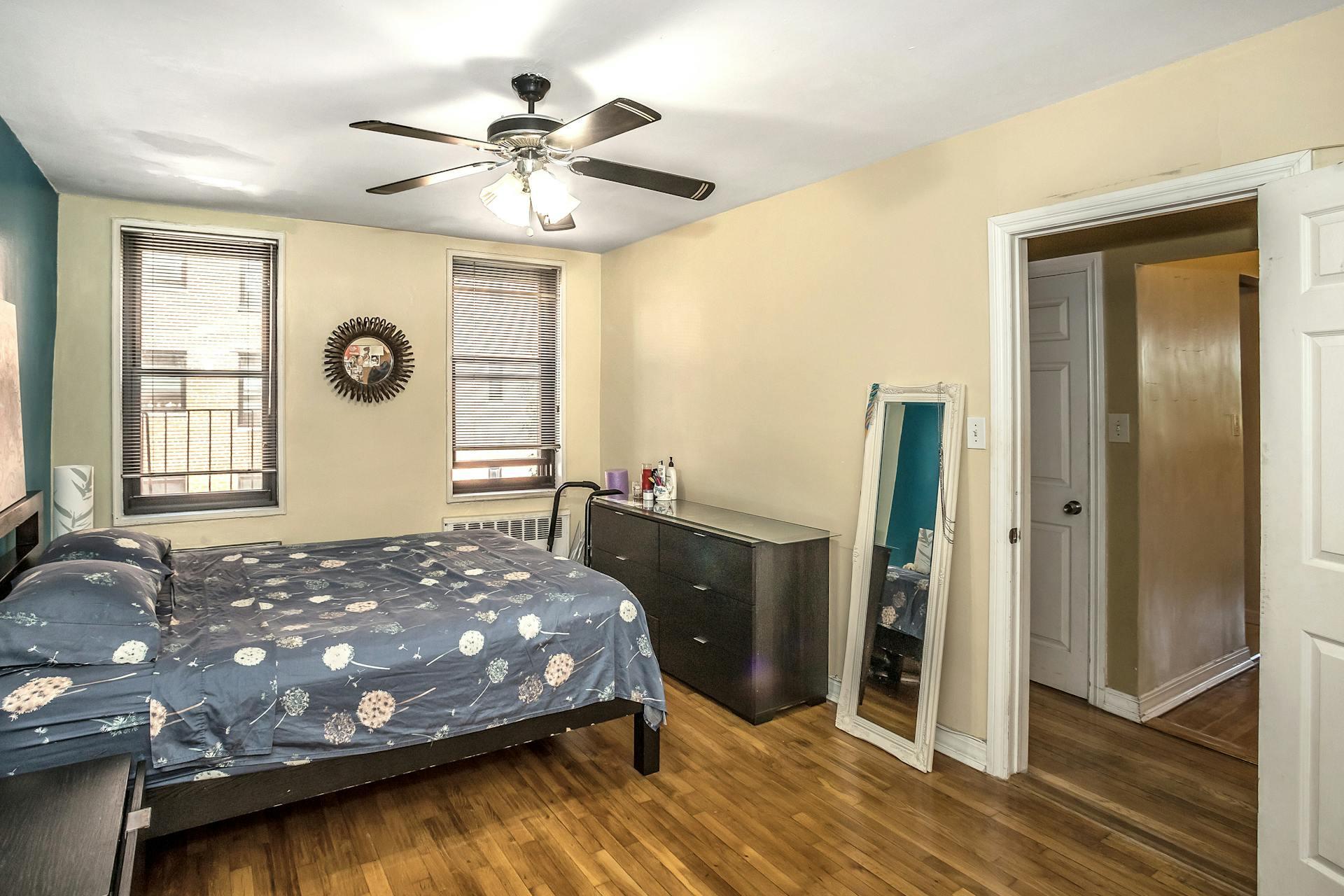 139-15 83 Avenue # 433, Briarwood, NY 11435