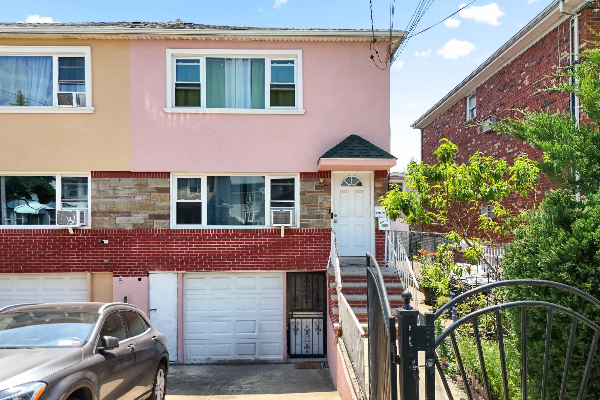 220-24 134th Road, Laurelton, NY 11413