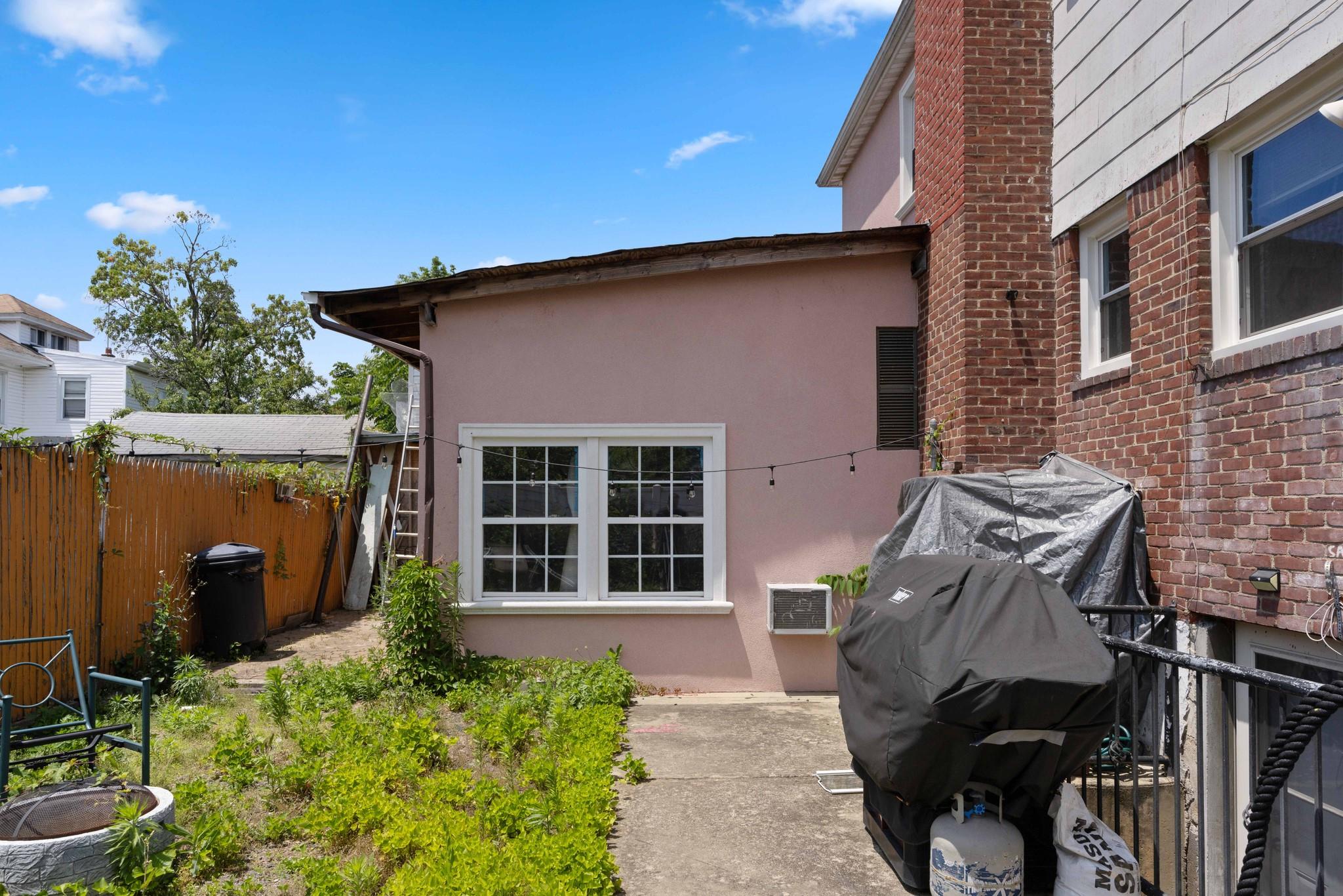 220-24 134th Road, Laurelton, NY 11413