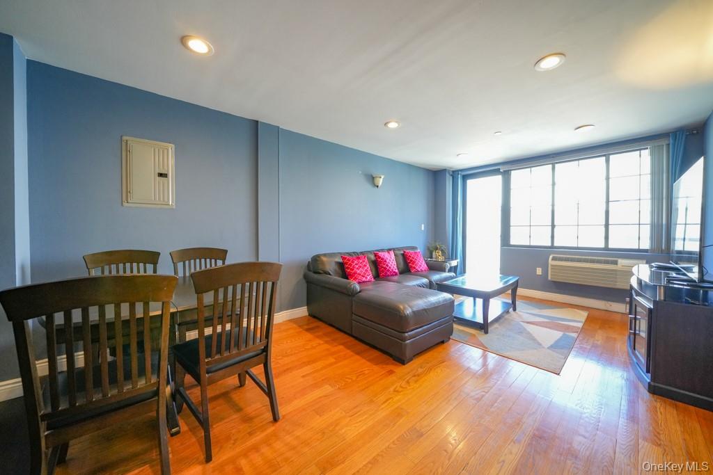 311 Saint Nicholas Avenue # 3H, Ridgewood, NY 11385