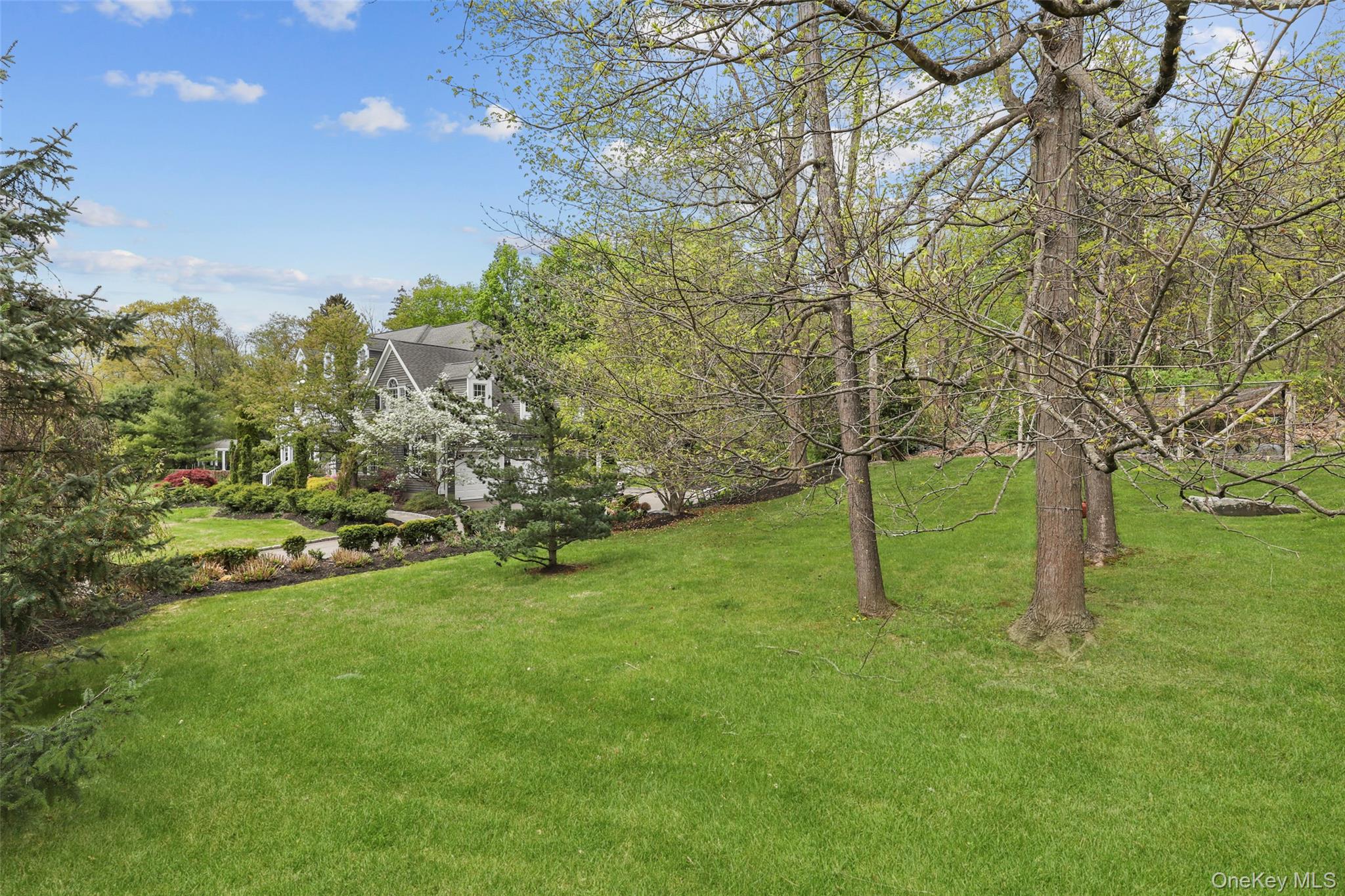 2 Cerf Lane, Mount Kisco, NY 10549