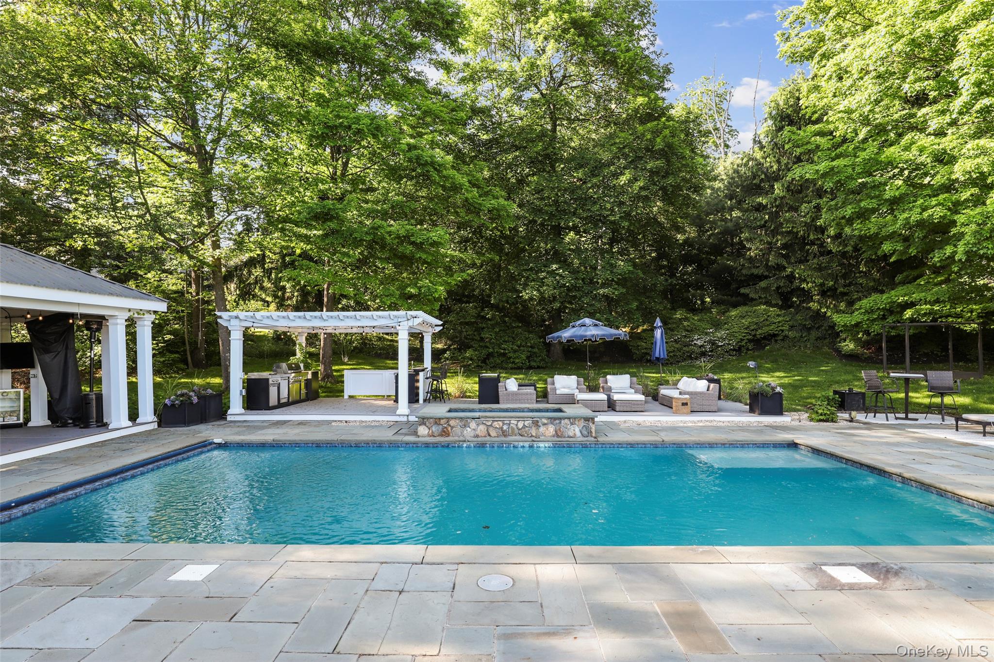 2 Cerf Lane, Mount Kisco, NY 10549