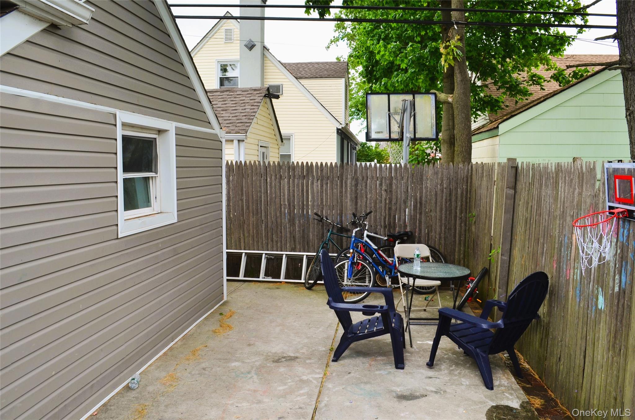 110 Powell Place, Hempstead, NY 11550