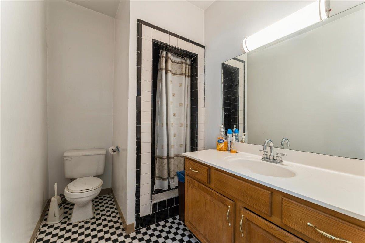 132-10 Hillside Avenue, Richmond Hill, NY 11418