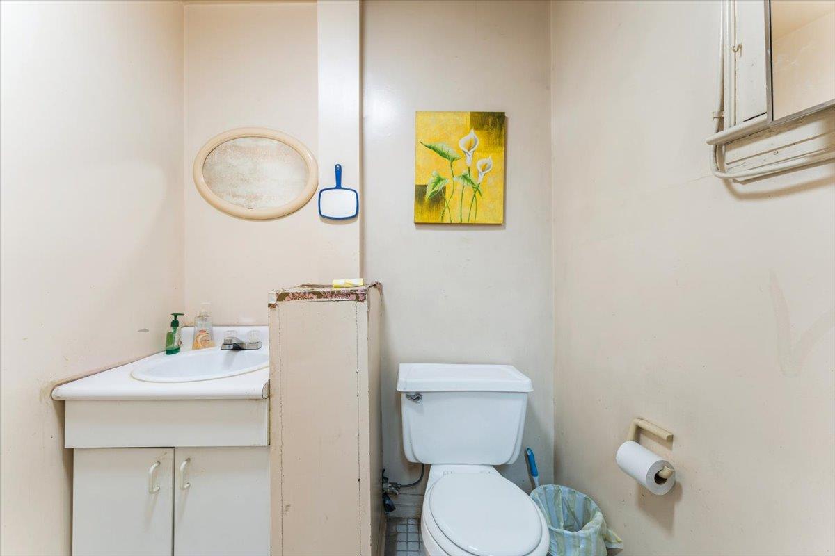 132-10 Hillside Avenue, Richmond Hill, NY 11418