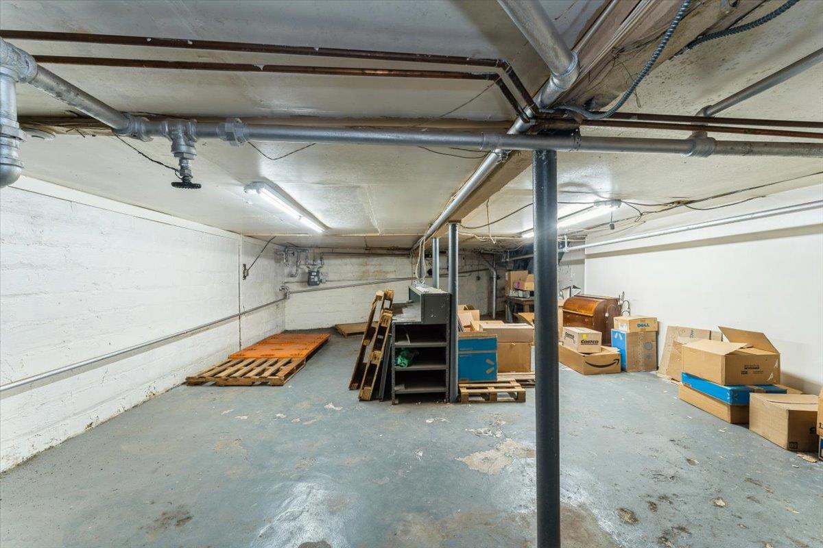 132-10 Hillside Avenue, Richmond Hill, NY 11418