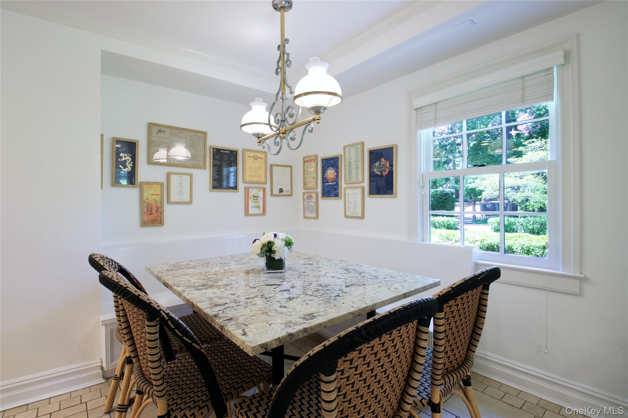 25 The Oaks, Roslyn, NY 11576