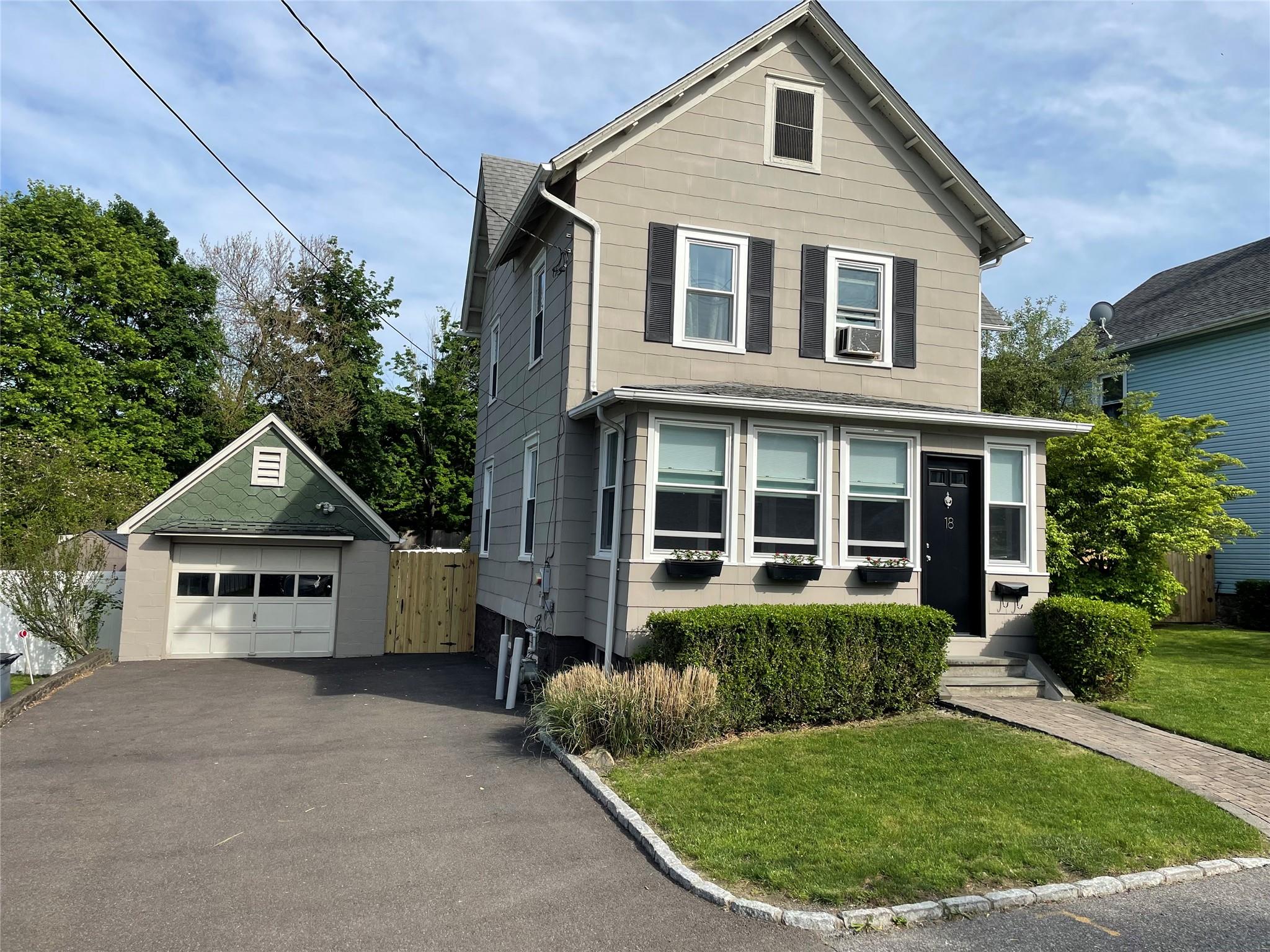18 Wood Avenue, Cornwall On Hudson, NY 12520