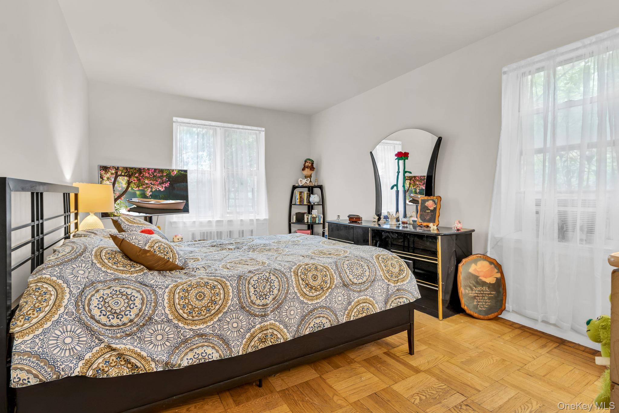 640 W 231 Street # 2B, Bronx, NY 10463