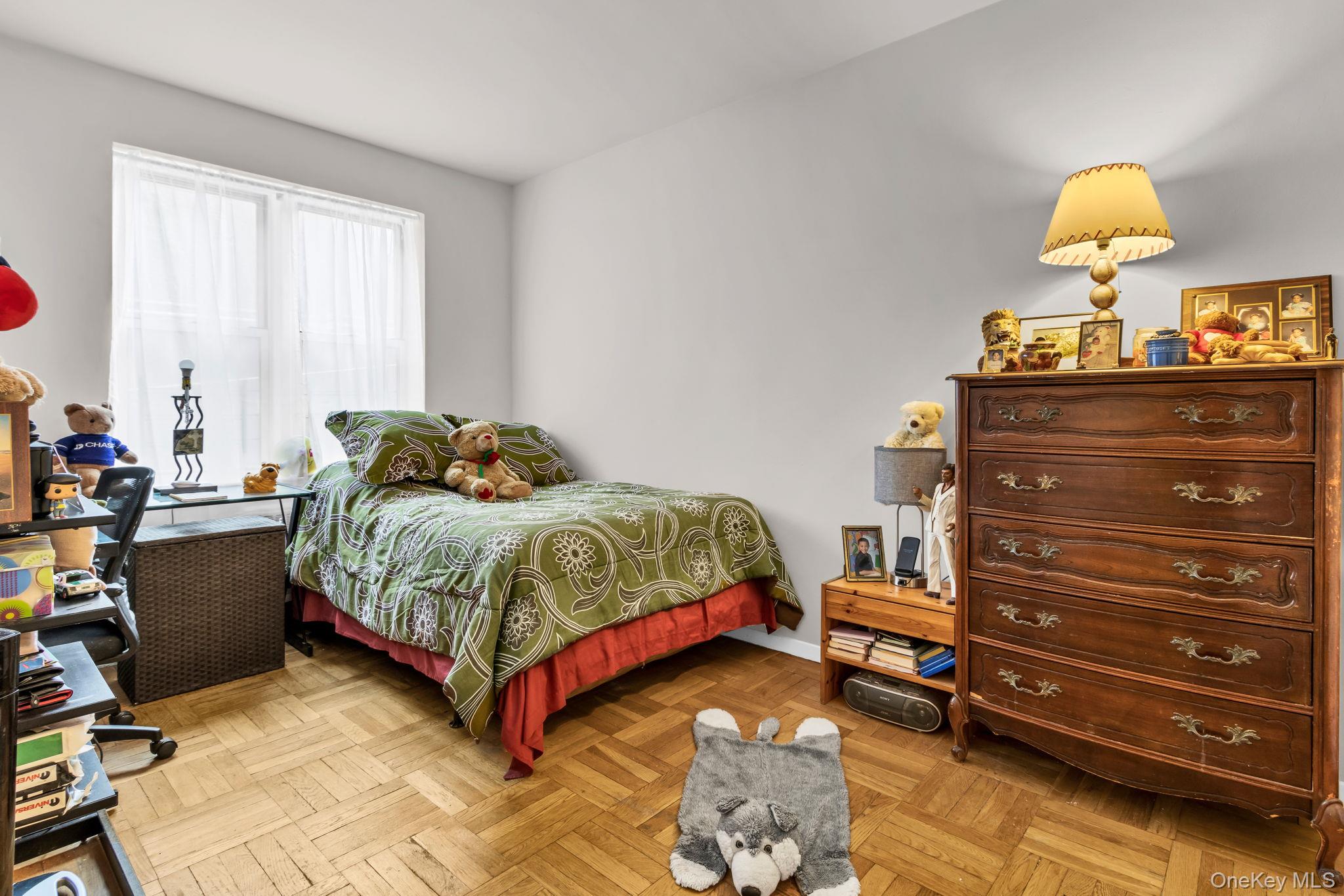 640 W 231 Street # 2B, Bronx, NY 10463