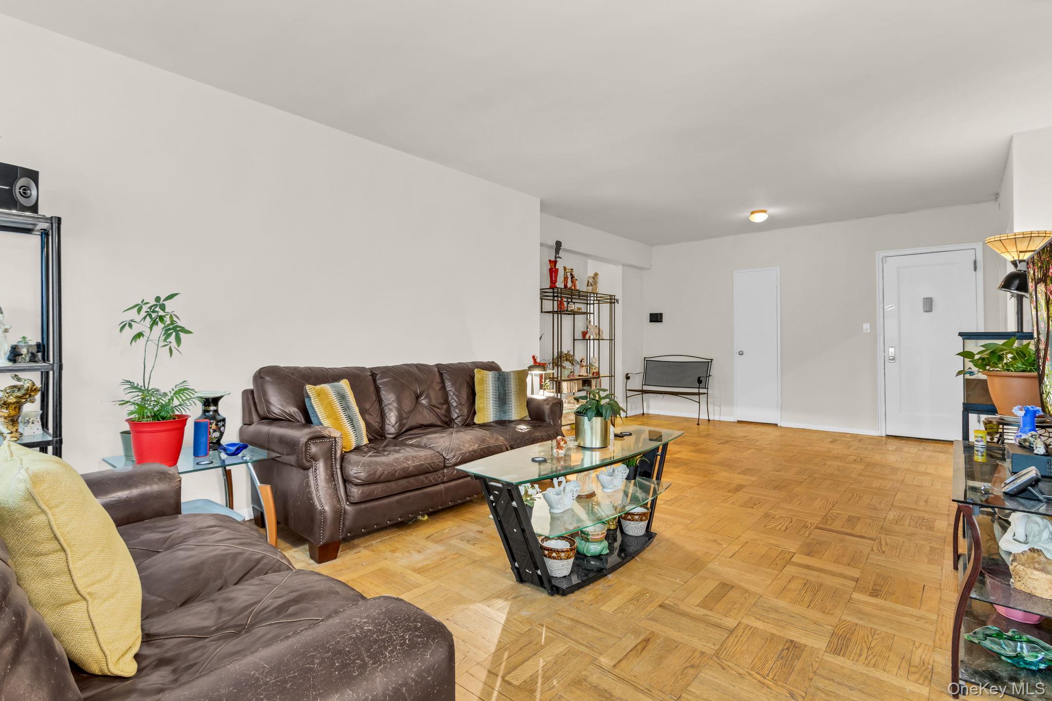 640 W 231 Street # 2B, Bronx, NY 10463