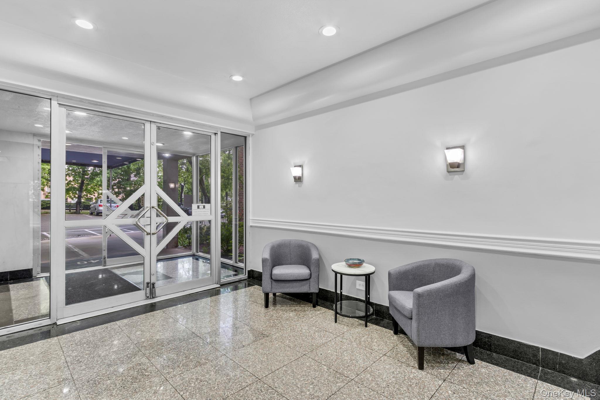 640 W 231 Street # 2B, Bronx, NY 10463