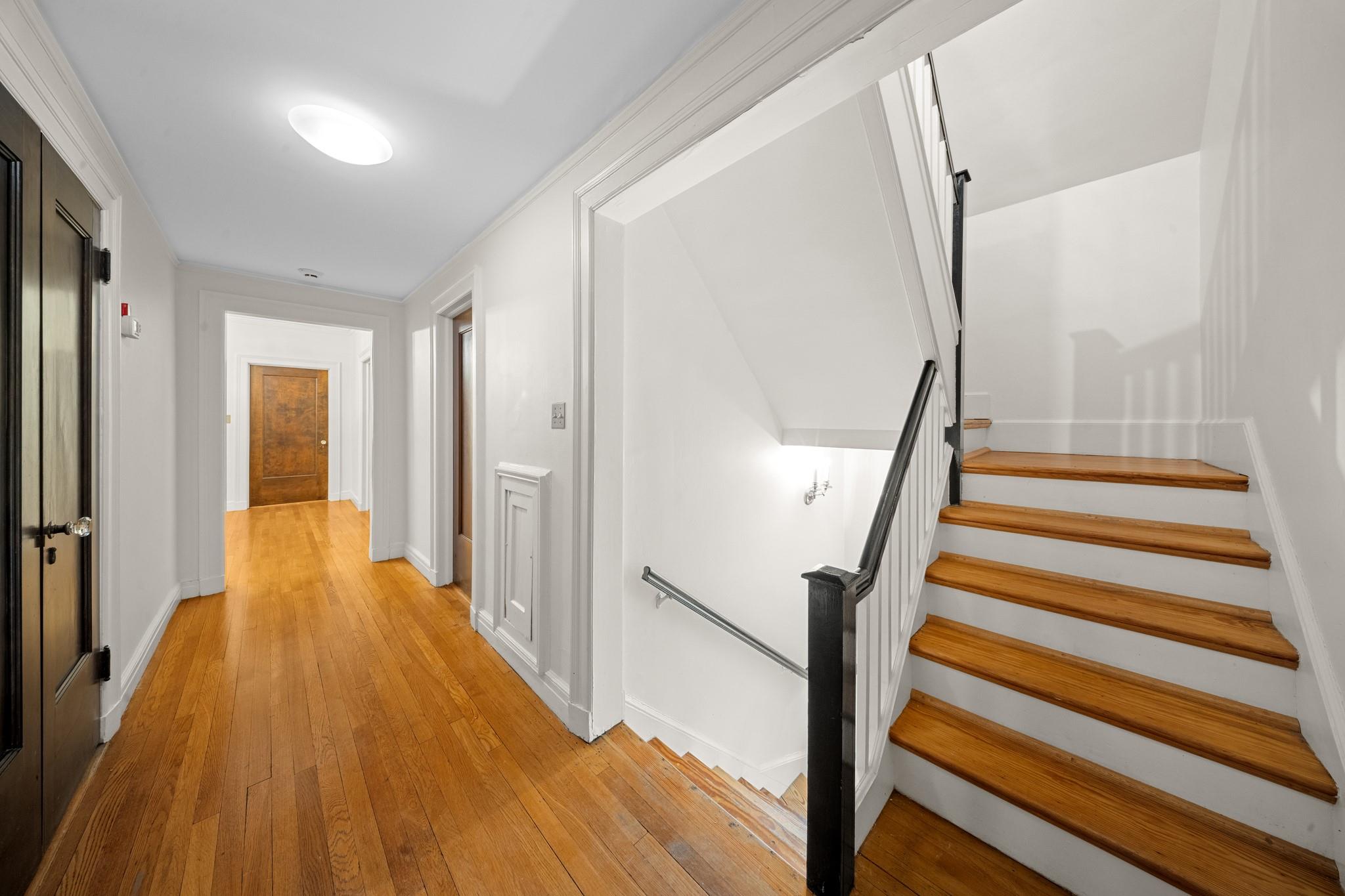 681 W 231st Street, Bronx, NY 10463