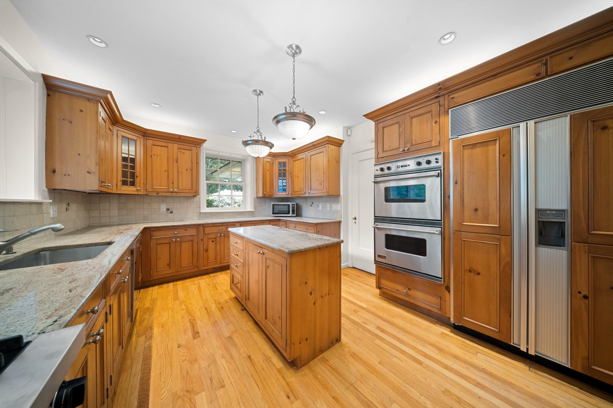 681 W 231st Street, Bronx, NY 10463